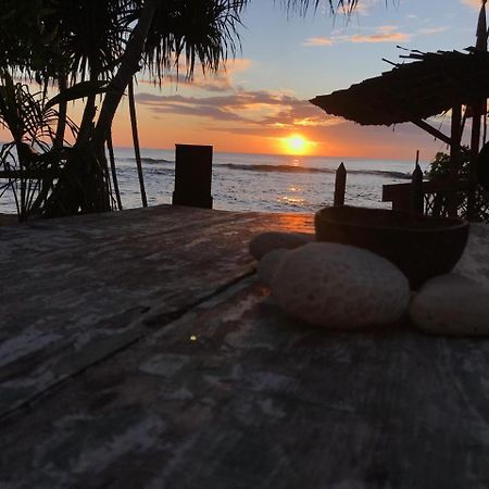 Guru Beach Resort Tangalle Eksteriør bilde