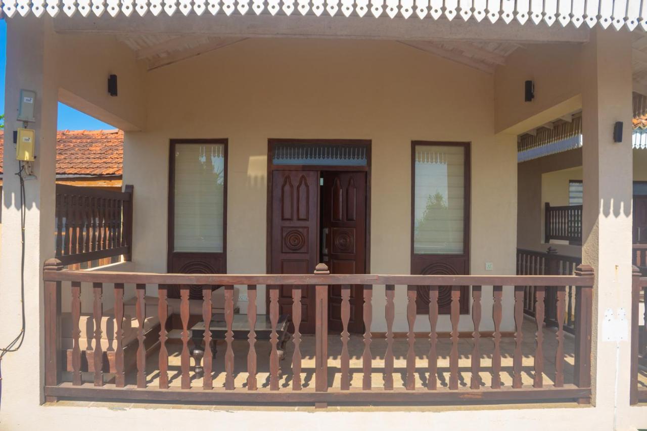 Guru Beach Resort Tangalle Eksteriør bilde