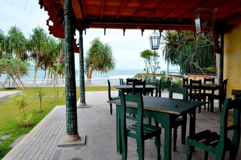Guru Beach Resort Tangalle Eksteriør bilde